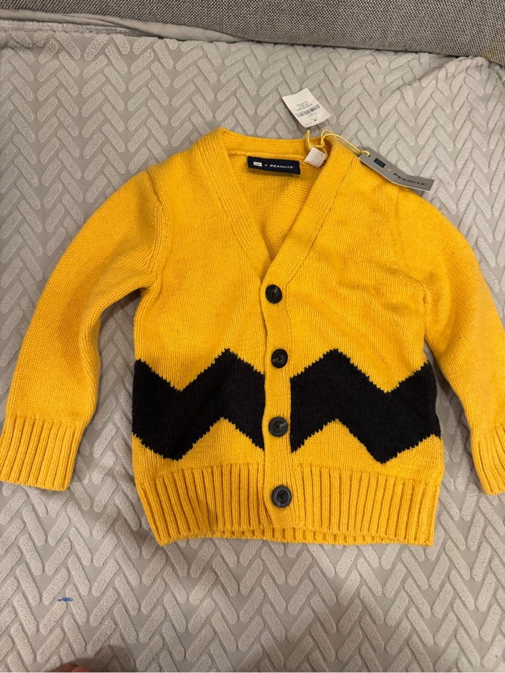 Gap x peanuts Charlie Brown yellow cardigan size 18-24 months NWT